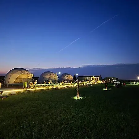Курортный комплекс Mar A Glamping23